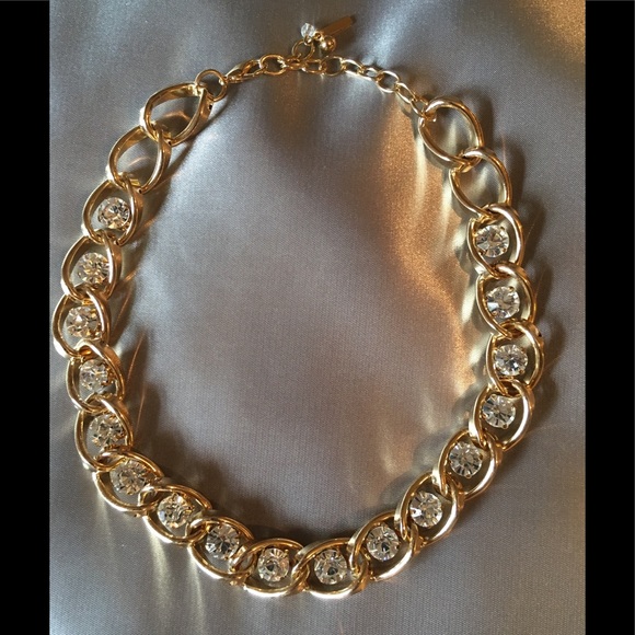 Jewelry - Steve Madden amazing necklace